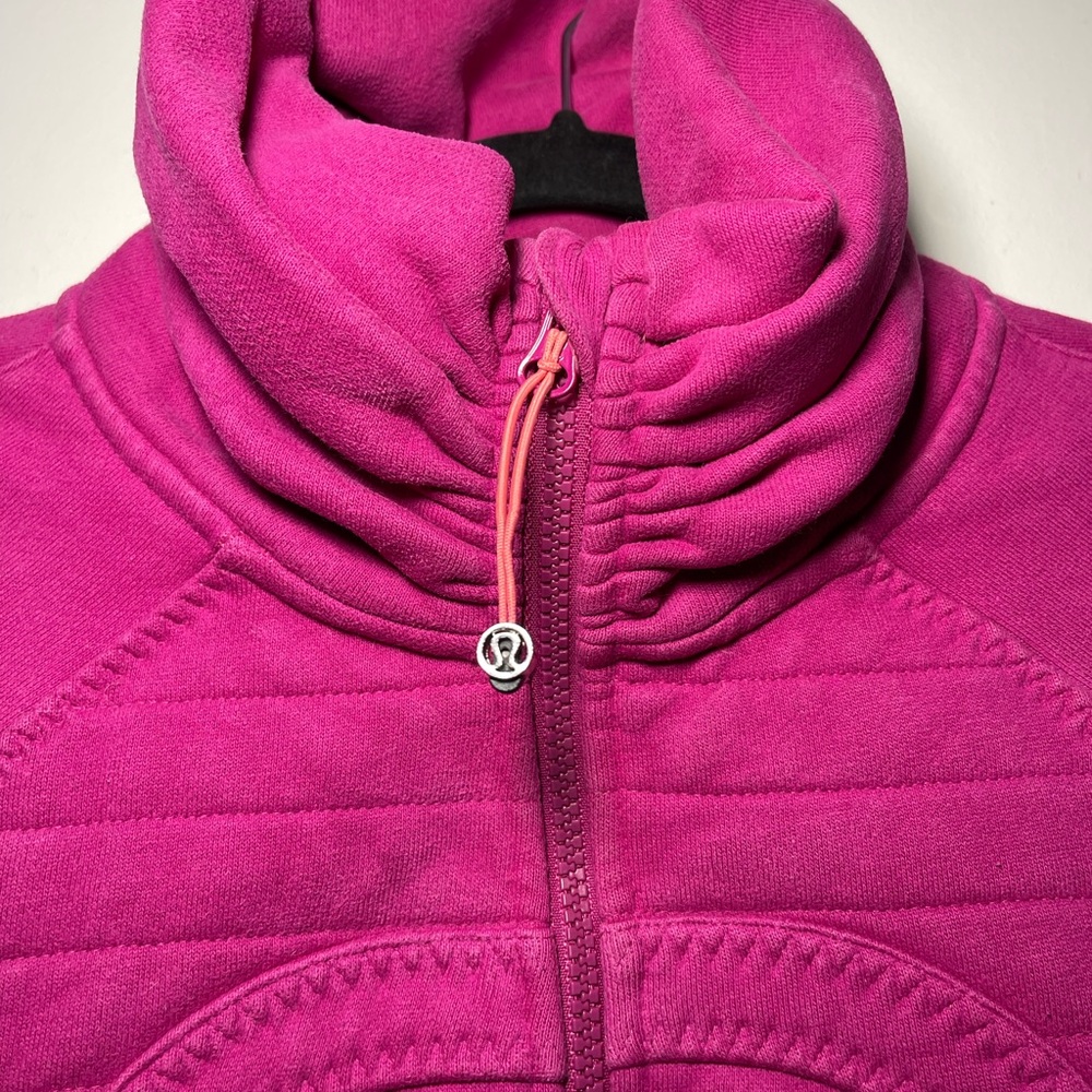 Lululemon Rasberry/Guava Calm And Cozy Scuba Cotton in Size 10 - Picture 5 of 9